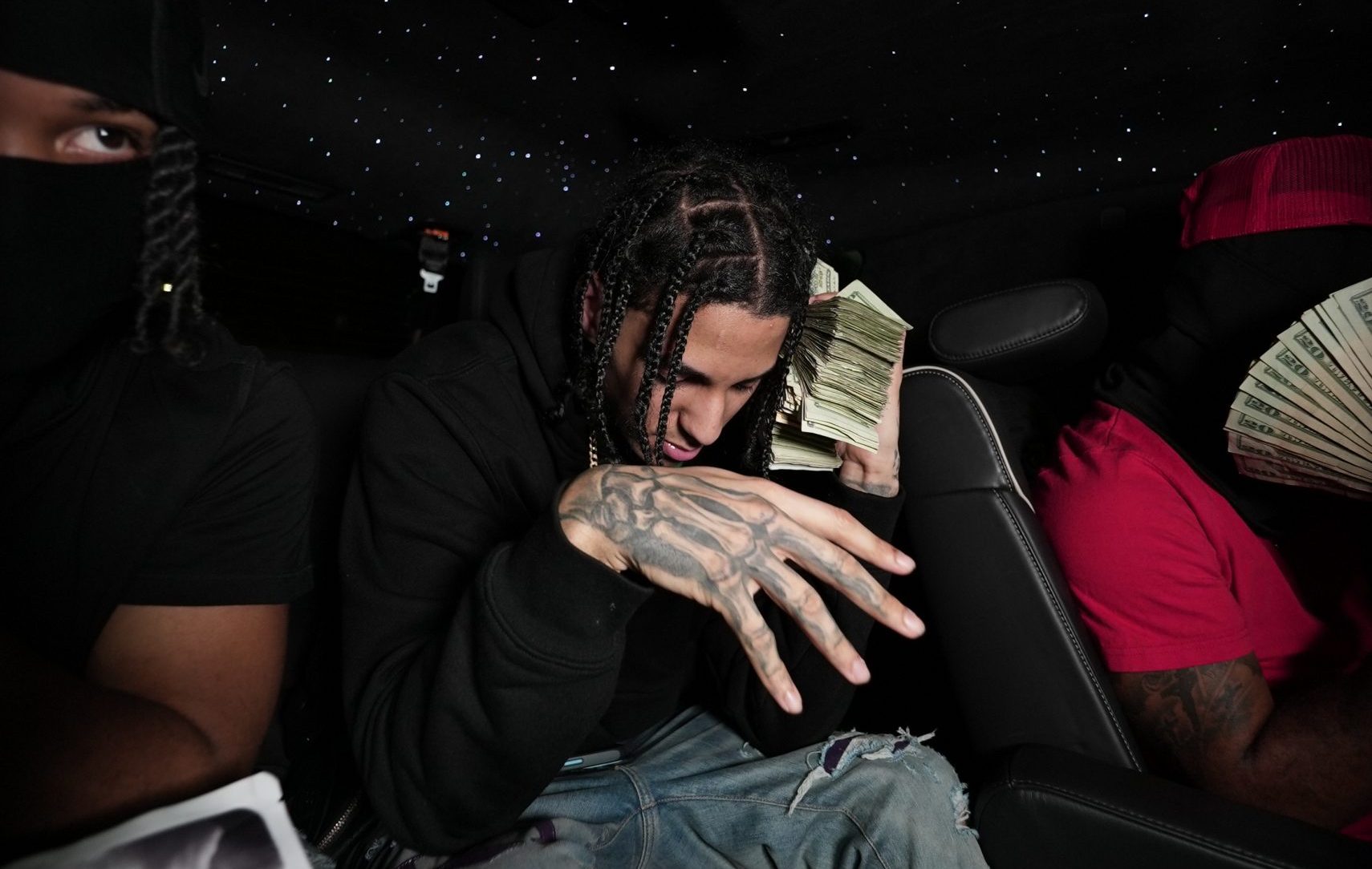 JC REYES SE SUMA AL ÉXITO VIRAL DE LAJA Y ESTRENA ‘SETEADORA REMIX’