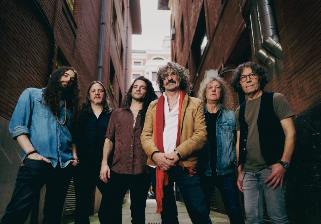 REBROTE, el nuevo proyecto de Iñaki Uoho, anuncia nuevo adelanto y primeras fechas en directo.