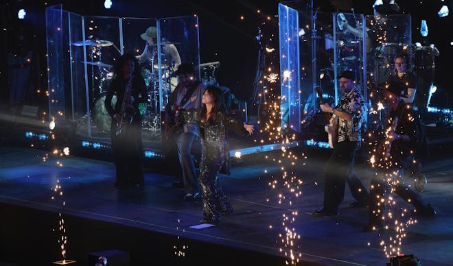 VANESA MARTÍN EMOCIONA EN SU TIERRA Y CONQUISTA MÁLAGA CON SU TOUR CASA MÍA