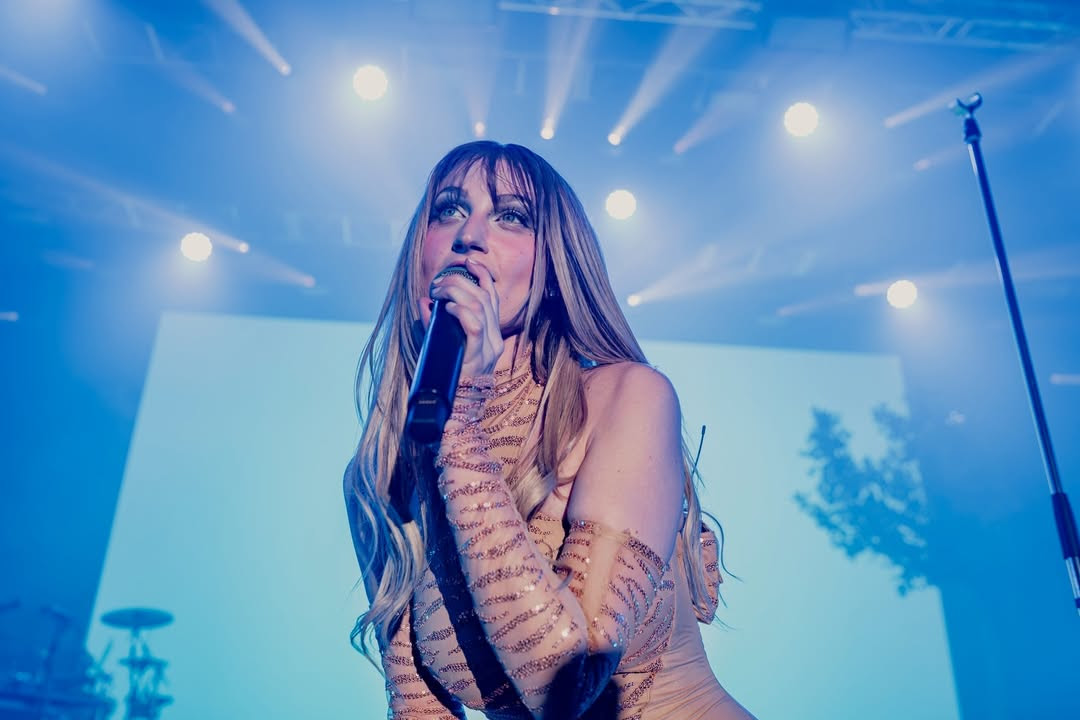 Julieta reafirma su reinado pop en el Cruïlla Hivern