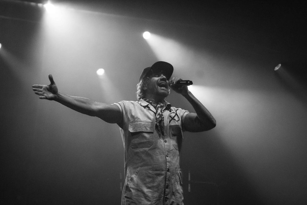 Macaco presenta “Futuro Ancestral” entre ritmo, improvisación y mensaje social