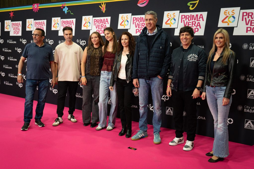 El photocall de LOS40 Primavera Pop calienta motores en Badalona