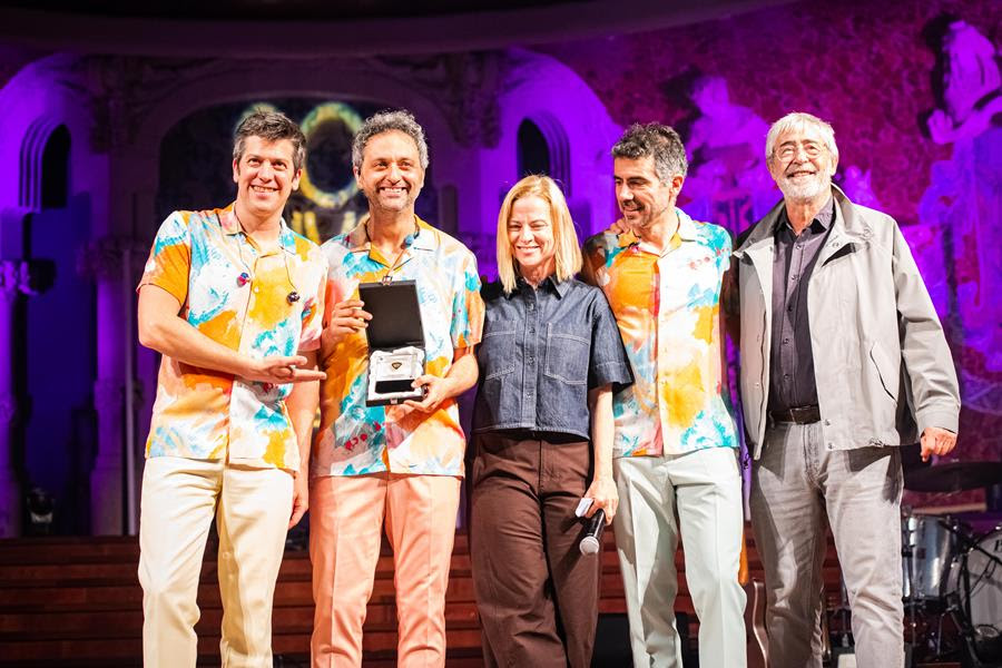 Els Amics de les Arts reciben la Púa de Oro del Banco Mediolanum Guitar Bcn 2026