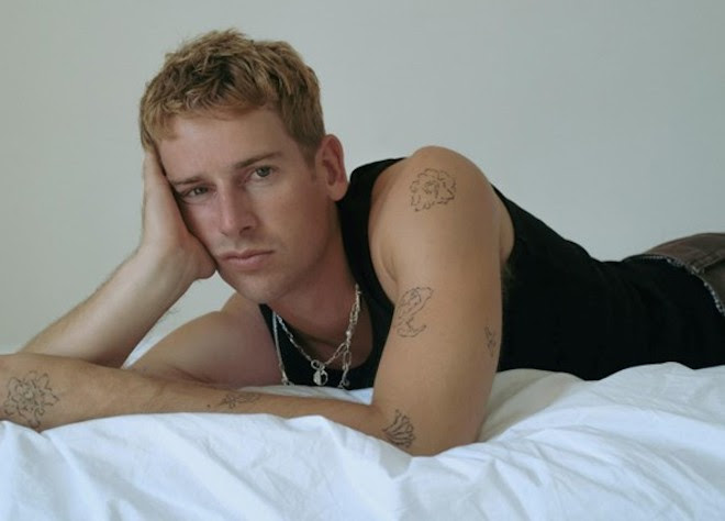 DEL AMOR AL DESAMOR SIN FILTROS: ASÍ SUENA LOVERBOY, EL ÁLBUM DEBUT DE HENRY SEMLER