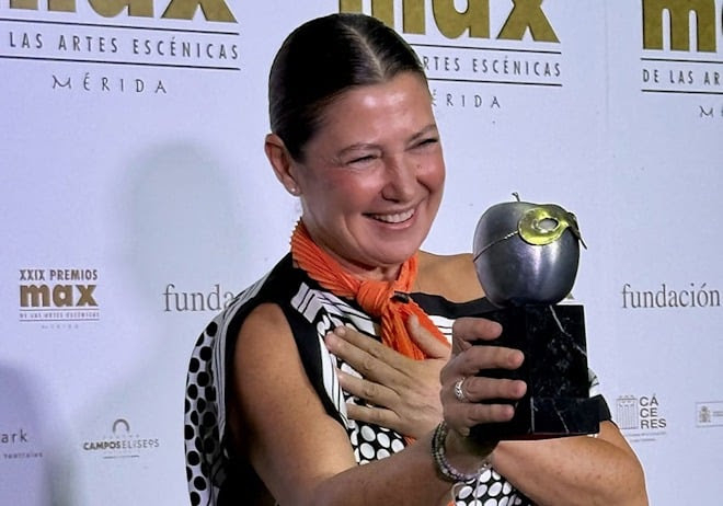 EL ESPECTÁCULO VUELA DE SARA BARAS RECIBE EL PREMIO MAX APLAUSO DEL PÚBLICO