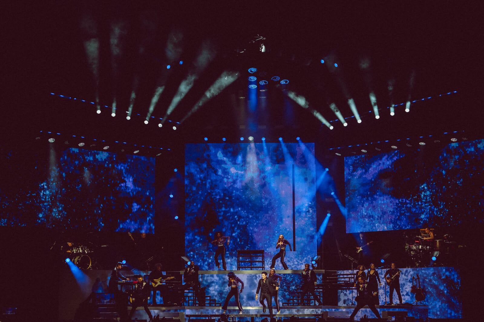 Chayanne convirtió el Movistar Arena en una fiesta donde el tiempo pareció detenerse