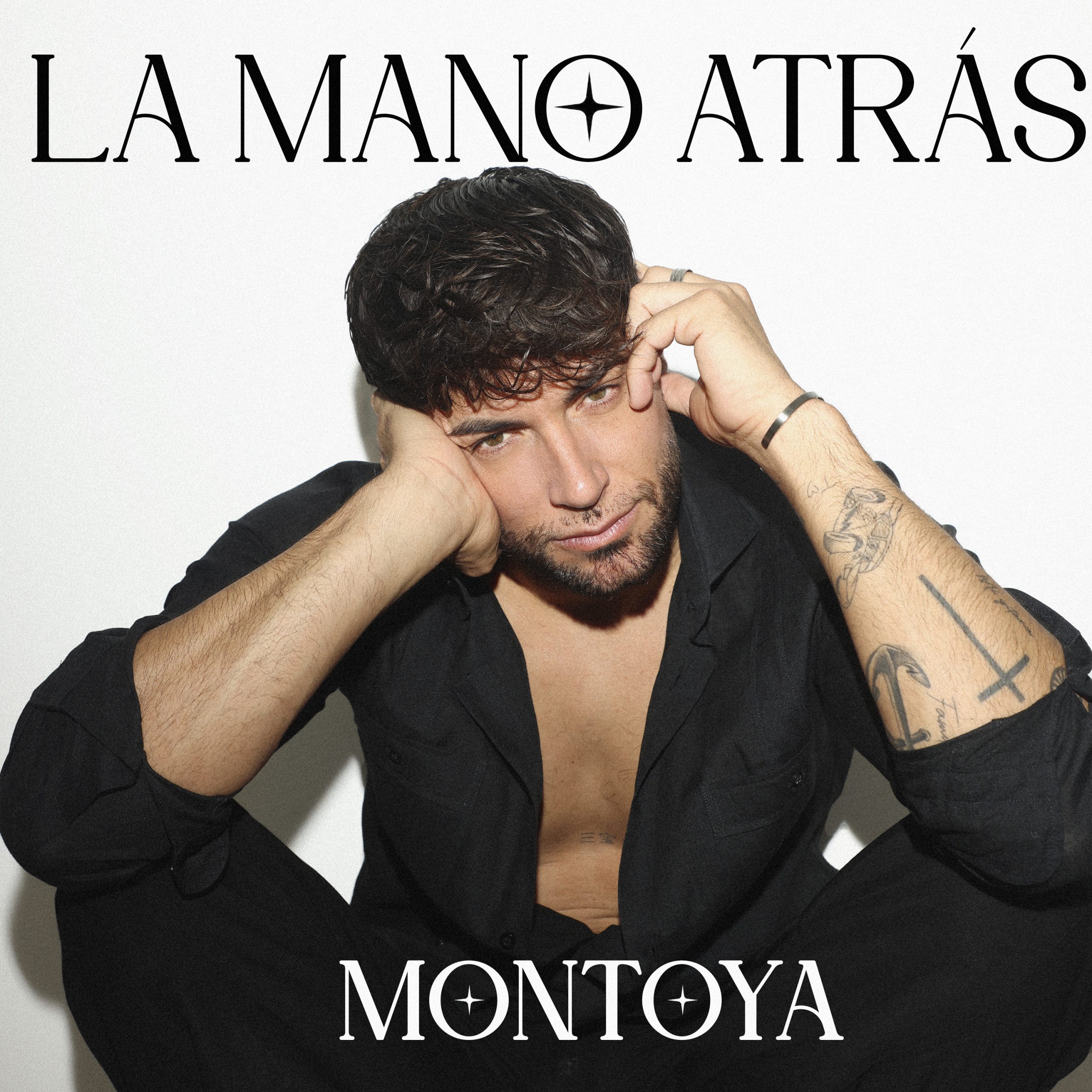 MONTOYA REGRESA A LA MÚSICA CON “LA MANO ATRÁS”, SU NUEVO SINGLE.