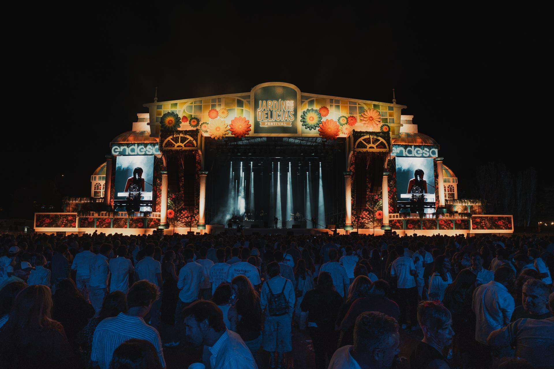 Jardín de las Delicias canta a pleno pulmón con Dani Martín, Viva Suecia, Taburete, Marlena y Sexy Zebras, entre otros artistas y pone rumbo a Sevilla