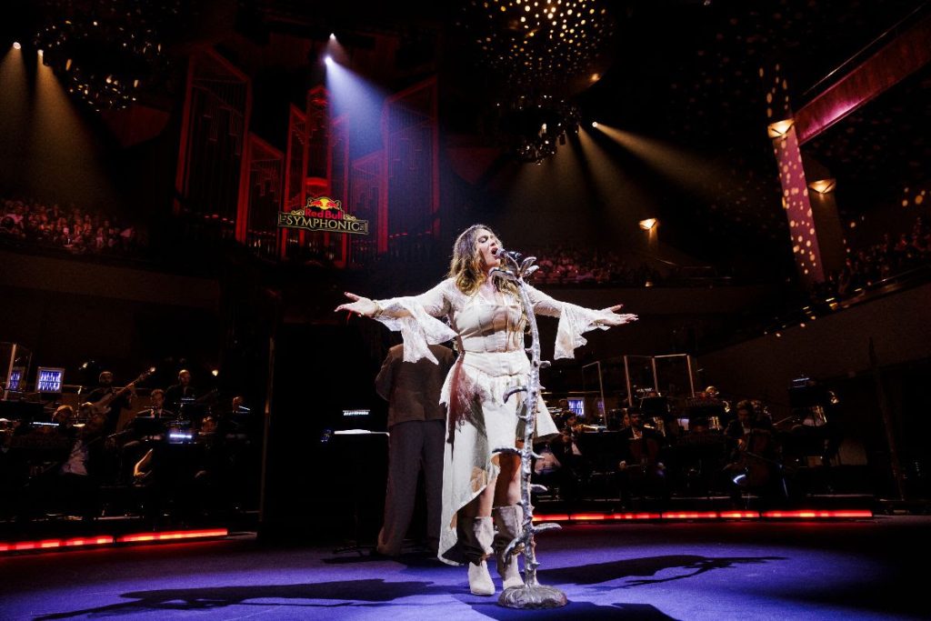 Lia Kali borda en el Auditorio Nacional el primer Red Bull Symphonic del estado y se despide de los escenarios hasta el 2028 con una gira de salas