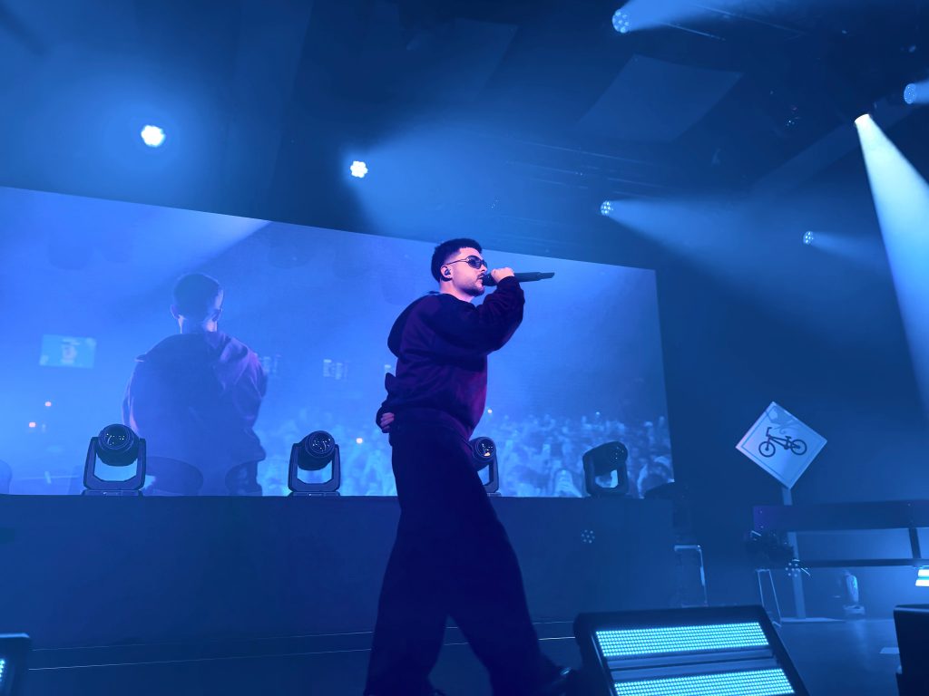 Raúl Clyde celebra su concierto más especial en la Sala Auditorio Roig Arena