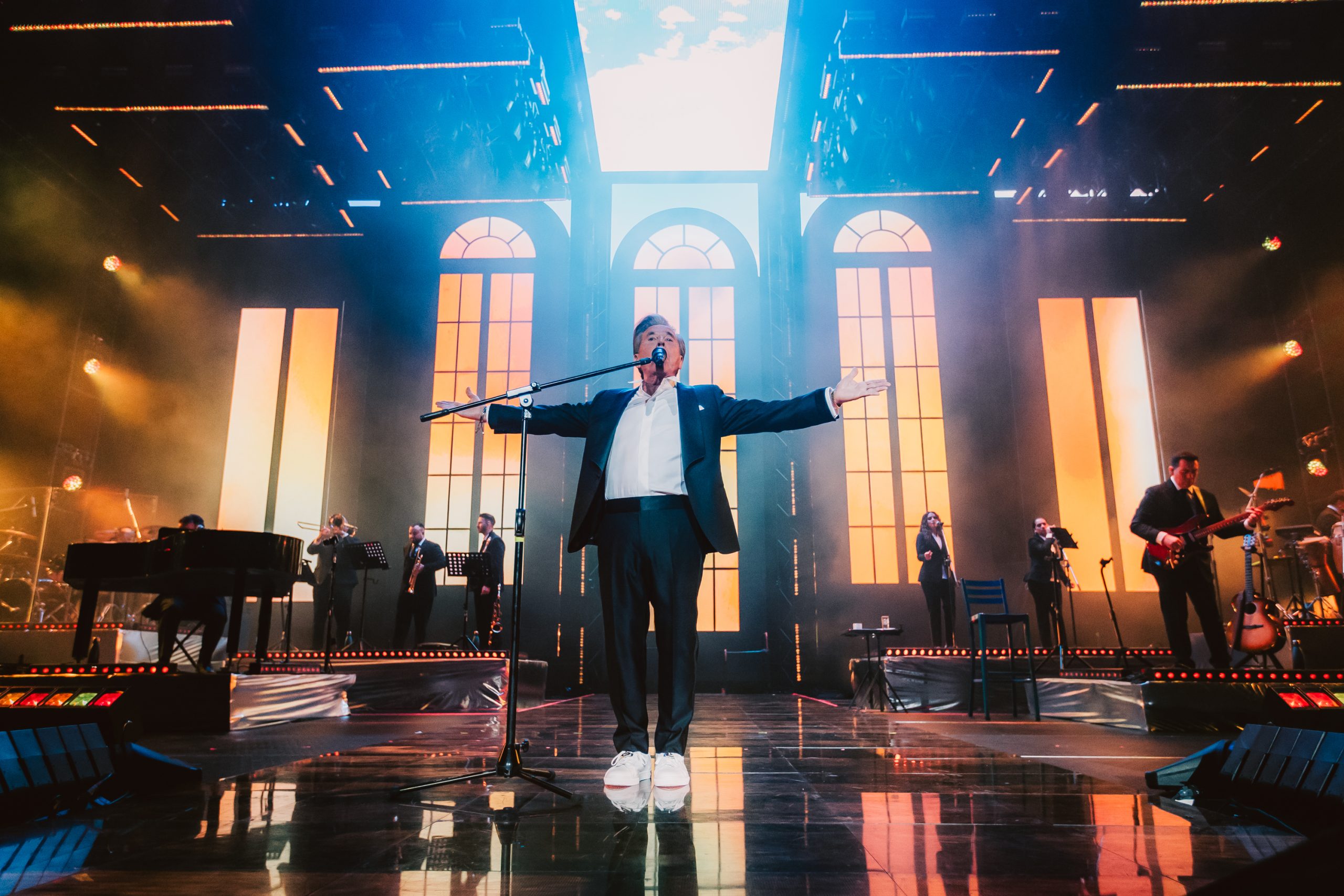 EN PLENO ÉXITO DE “EL ÚLTIMO REGRESO WORLD TOUR”, RICARDO MONTANER LLEGA A ESPAÑA CON EL MOVISTAR ARENA AGOTADO